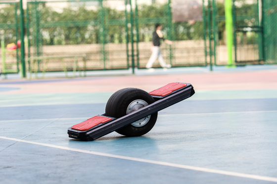 SGS 1000W One Wheel Self Balancing Skateboard With Sparkle Lights